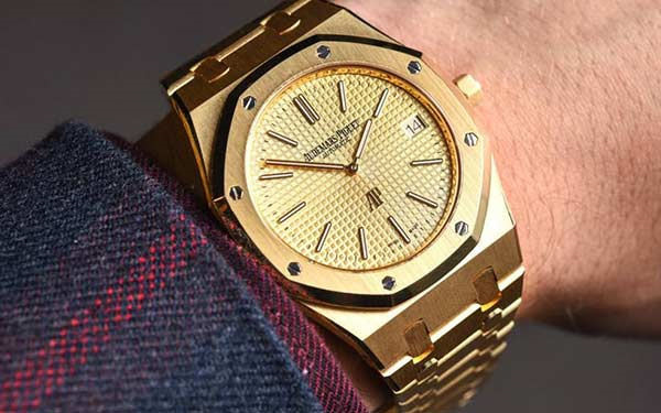 愛彼腕表表殼壞了怎么解決(圖) 愛彼腕表表殼壞了怎么解決(圖)