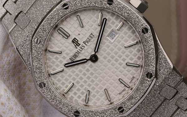 愛彼機芯生銹了處理辦法（圖）