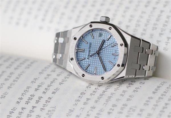 愛彼手表進(jìn)水了解決辦法集錦（圖）